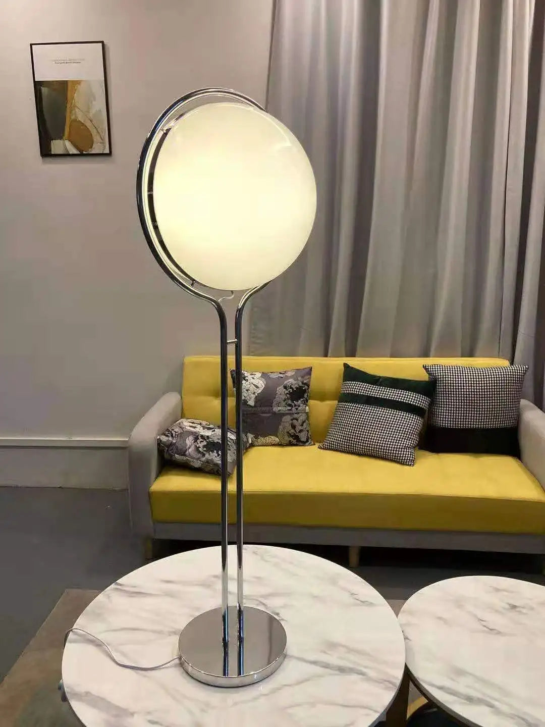 2024 Creative E27 Desk lamp LED Metal Chrome Light Living Room Hotel Room White Acrylic Ball Lights Home Art Deco Art