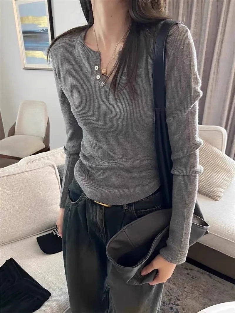 All-in-one thin buckle round neck cashmere knit base for women with a solid color sweater pullover wool long sleeve