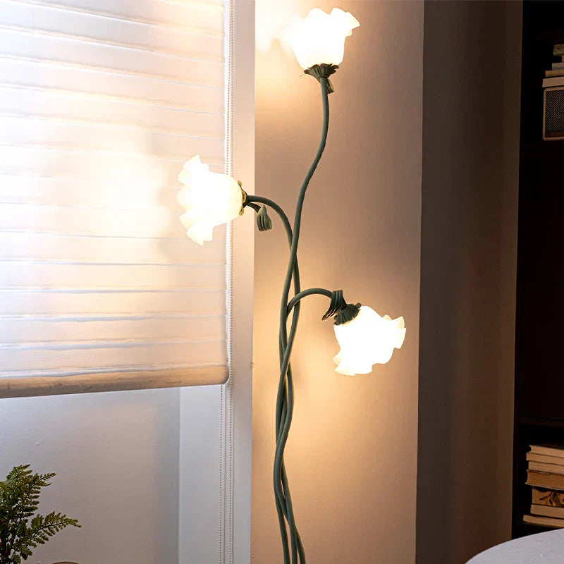 Flower Floor Lamp E26 Elegant 3 Head Lily Floor Lamp Tall 67 in with Adjustable Light and Foot Switch for Living Room