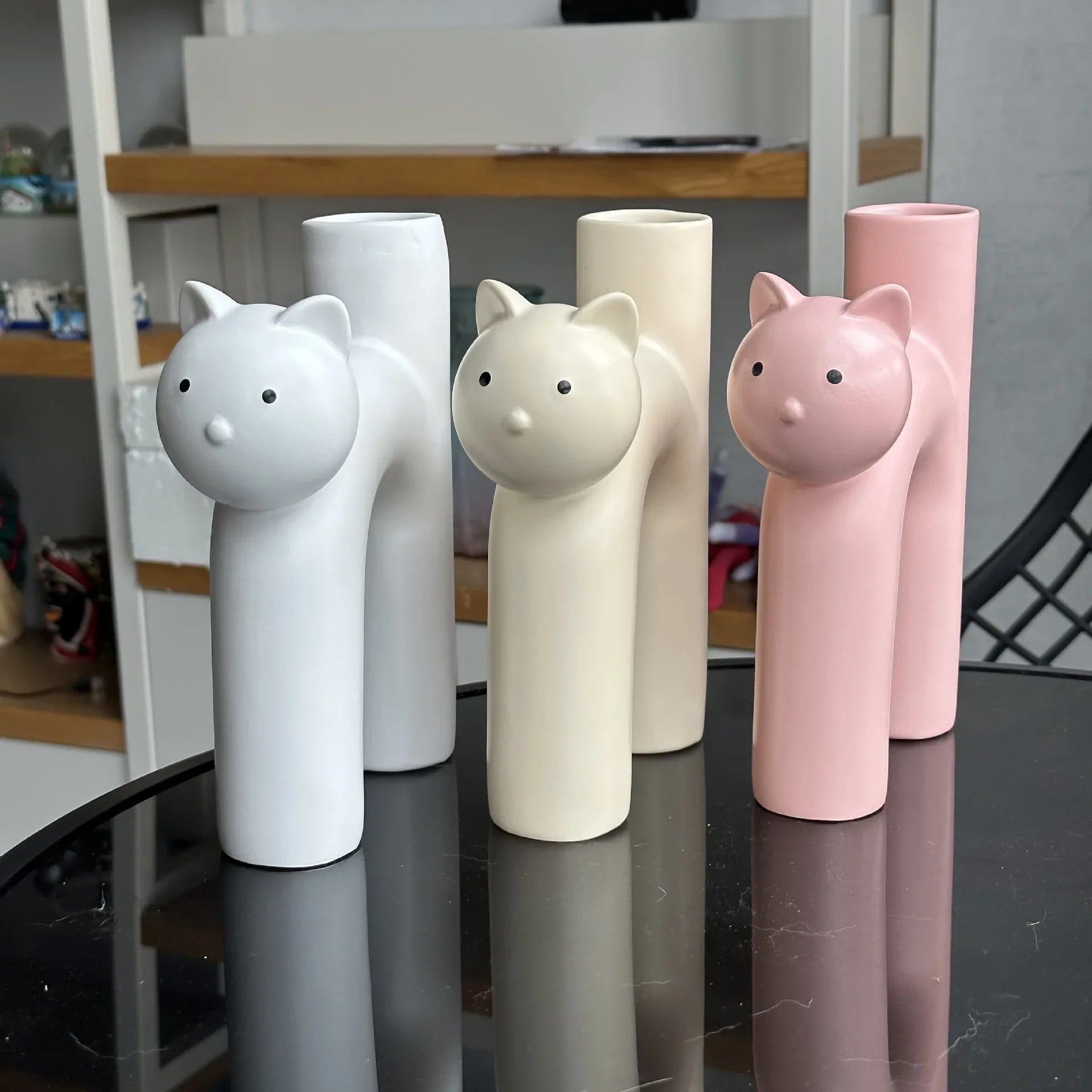 Tube Shaped Cat Resin Vase Creative Cute Modern Minimalist Home Vase Decoration Flower Vase